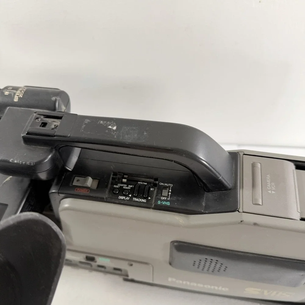 Panasonic AG-456UP PRO‎ LINE S-VHS Reporter Movie Camcorder AS IS UNTESTED